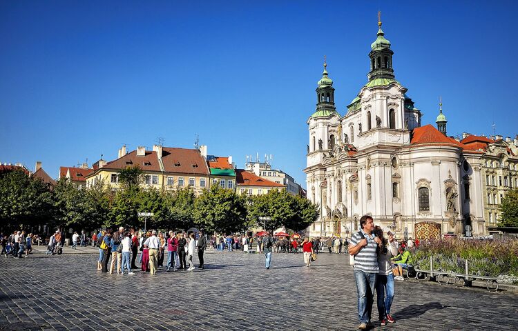 Cuma'dan Pazar'a Kaçamak: Prag Turu